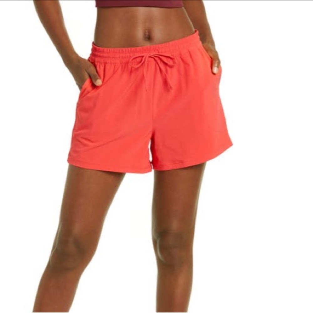 Zella getaway shorts